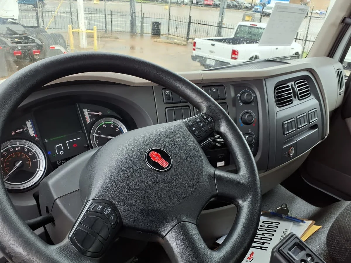 2020 Kenworth K270 in Dallas, TX — photo 7