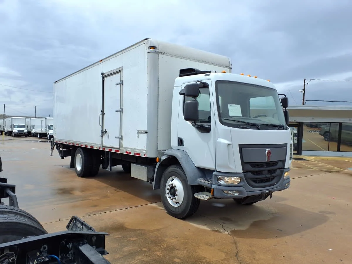 2020 Kenworth K270 in Dallas, TX — photo 3