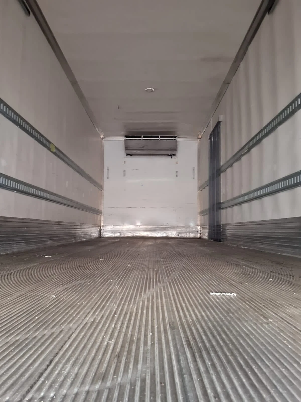 2020 International MV - image 9