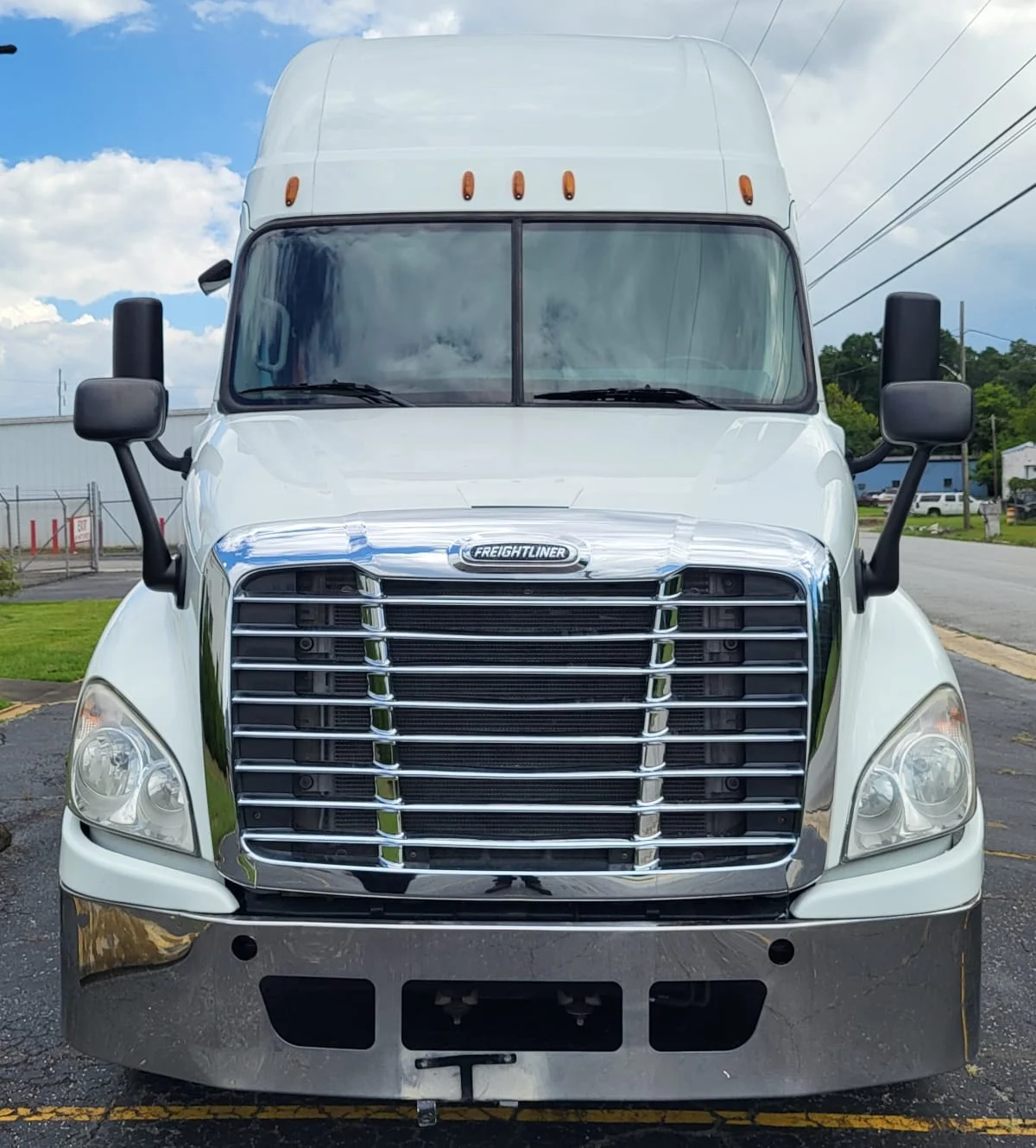 2019 Freightliner Cascadia in Jacksonville, FL — photo 2