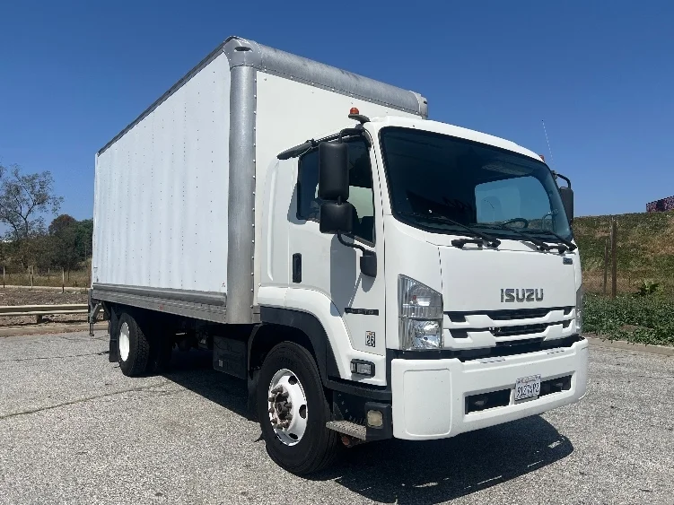 2019 Isuzu FTR in Torrance, CA