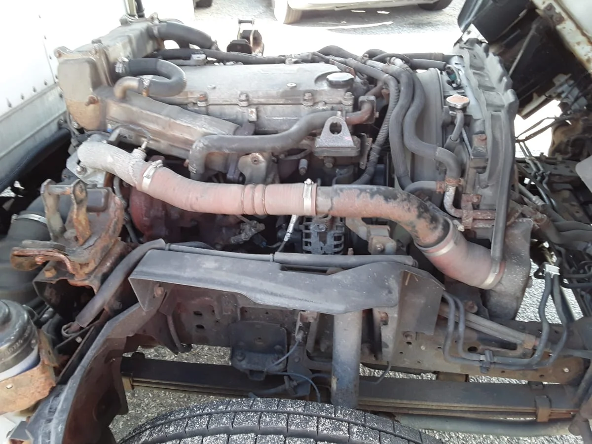 2017 Isuzu NPR - image 12