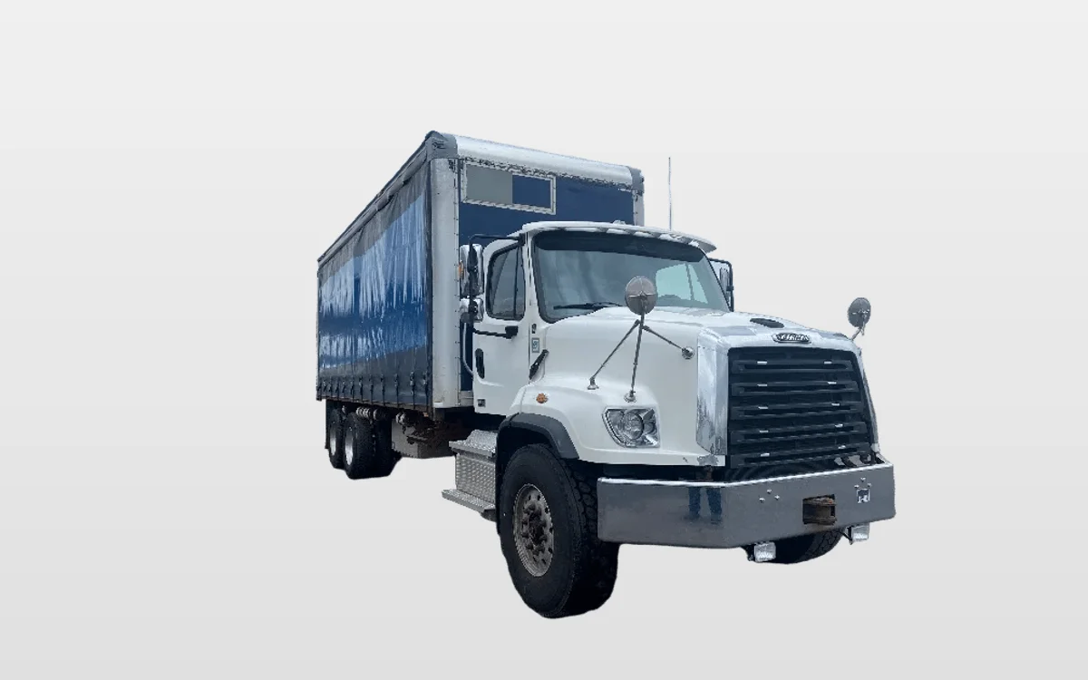 2020 Freightliner 114SD - image 1
