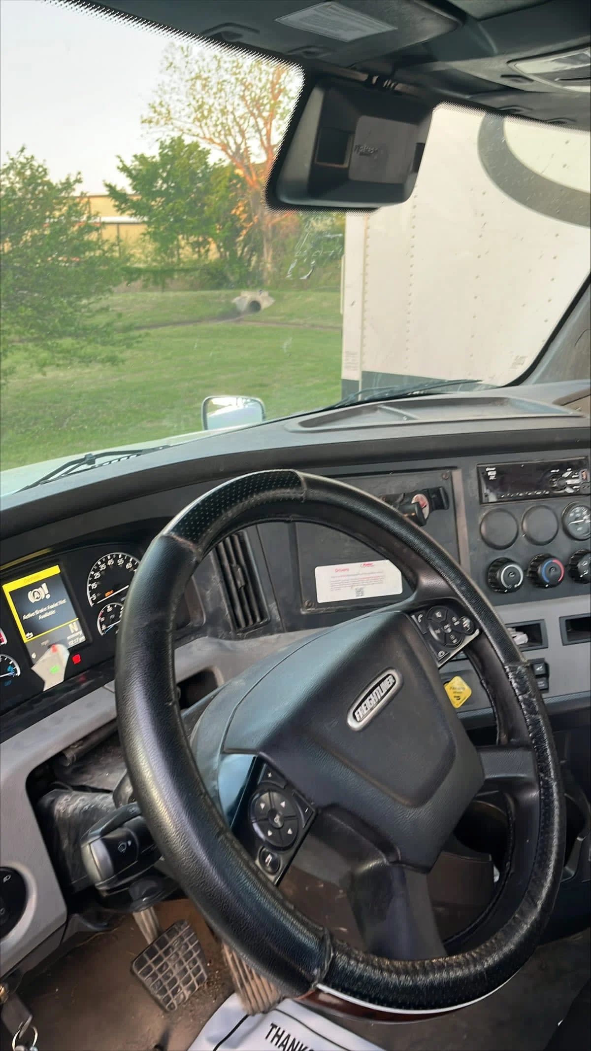 2020 Freightliner Cascadia in Oklahoma City, OK — photo 9