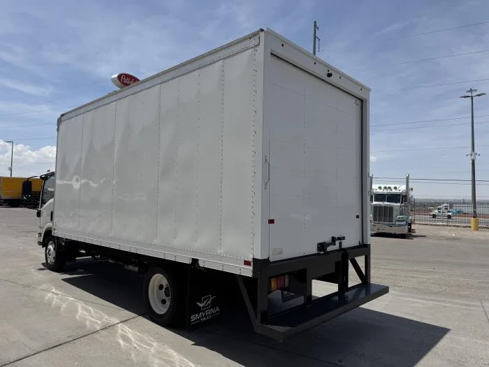 2024 Isuzu NRR - image 8