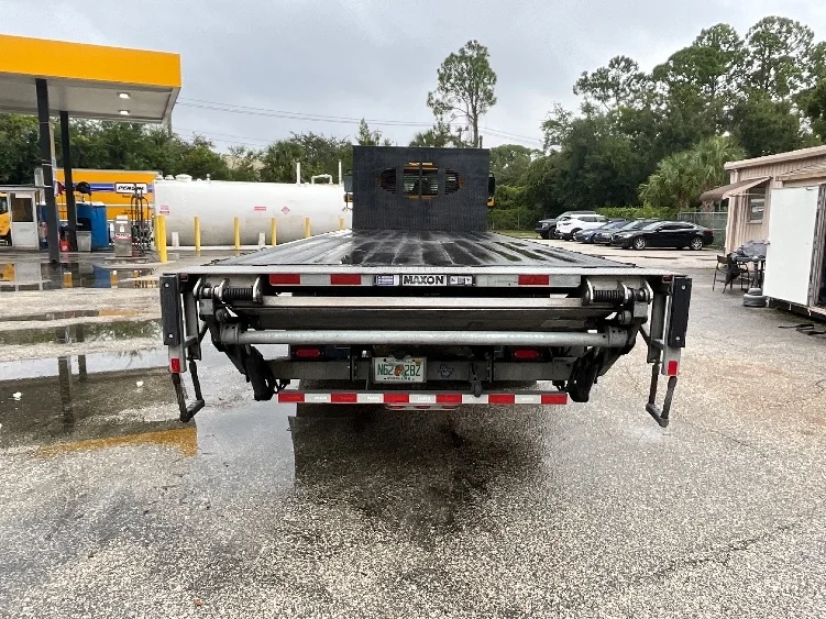 2019 International 4300 - image 7