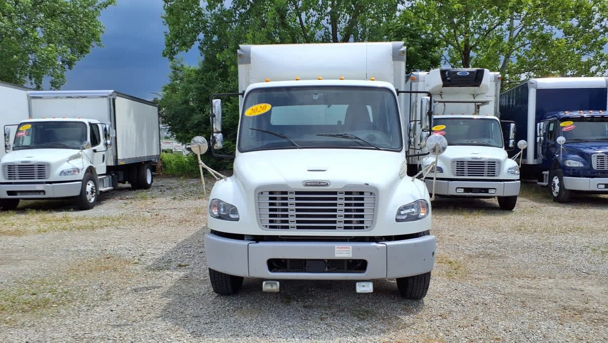 2020 Freightliner M2 106 in West Chester, OH — photo 2