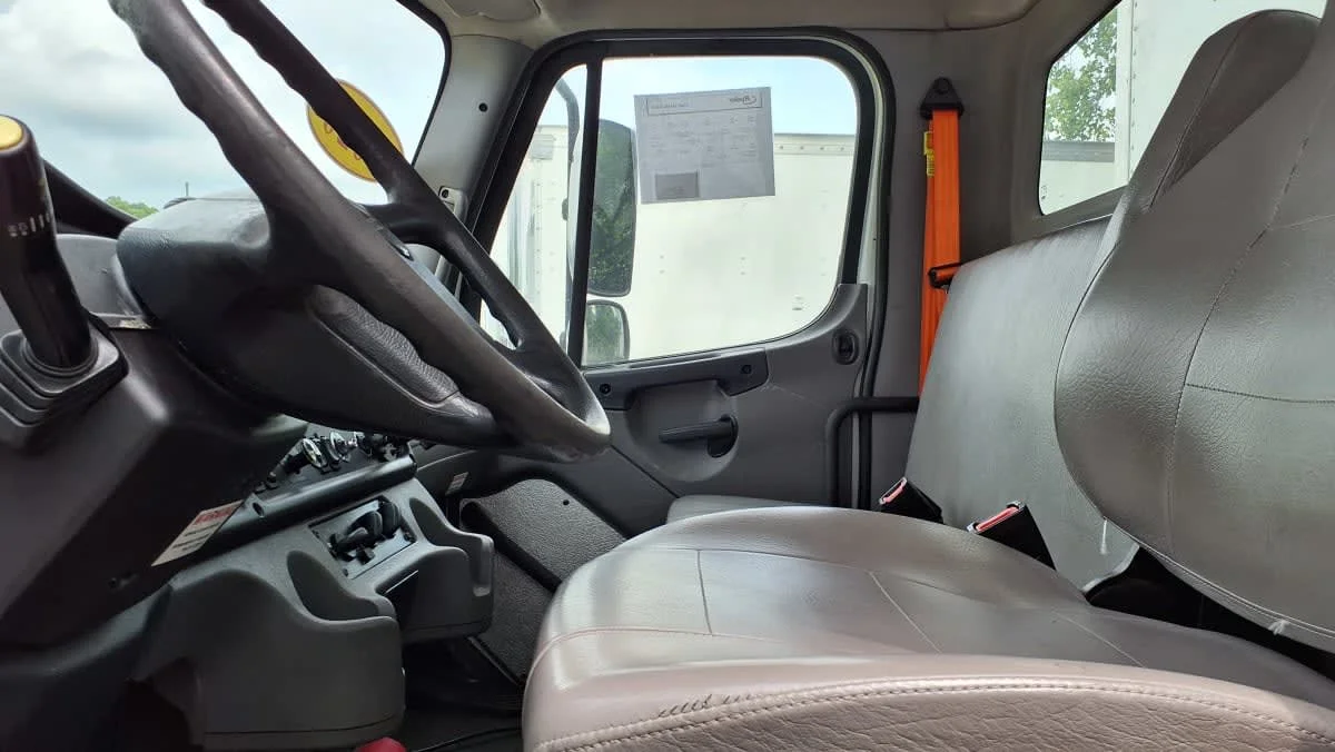 2020 Freightliner M2 106 in West Chester, OH — photo 7