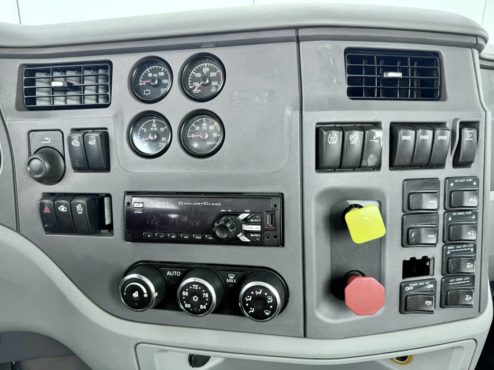 2016 Peterbilt 567 in New Lenox, IL — photo 18