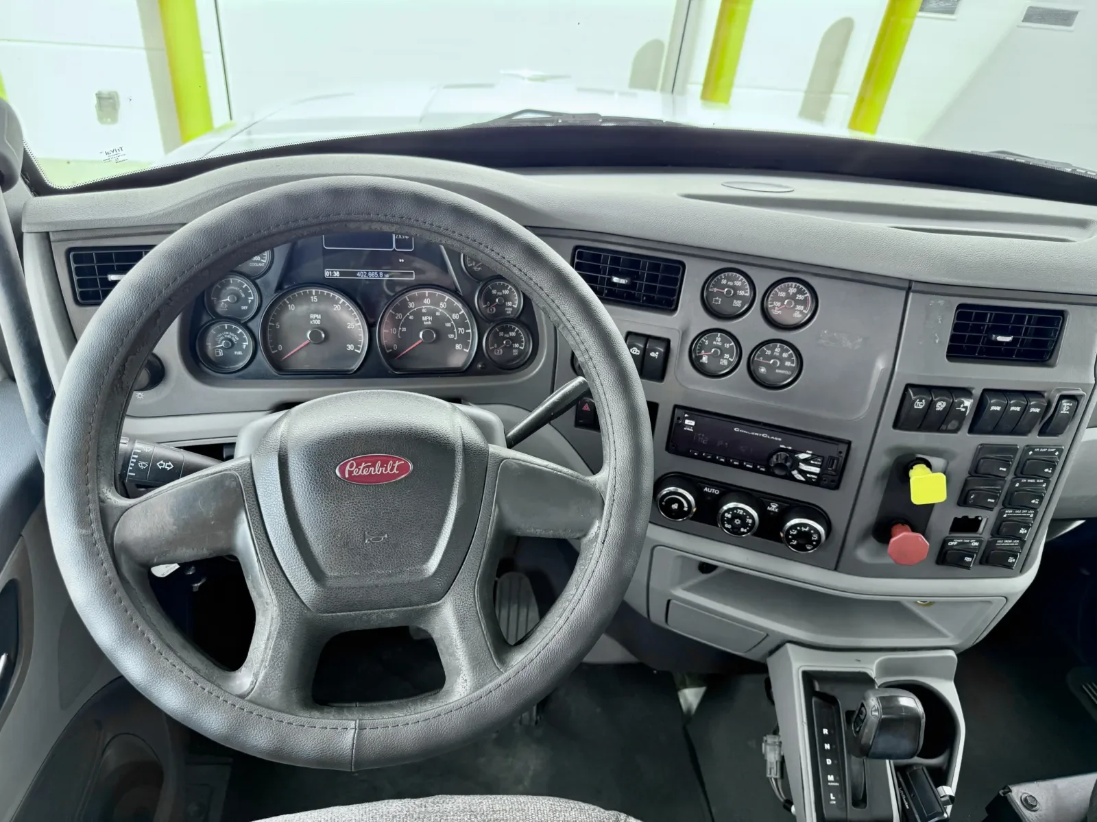 2016 Peterbilt 567 in New Lenox, IL — photo 16