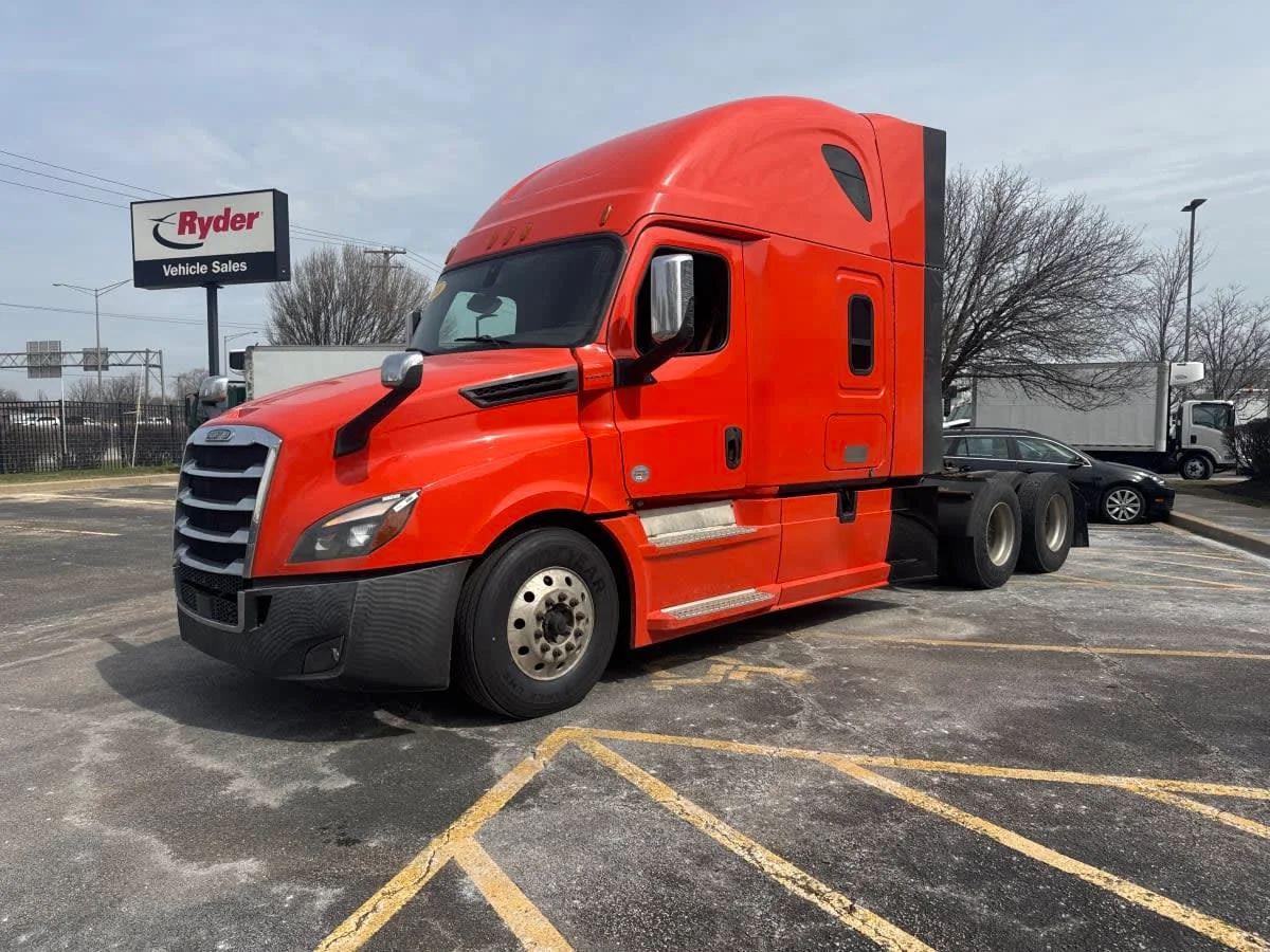 2020 Freightliner Cascadia in Bolingbrook, IL