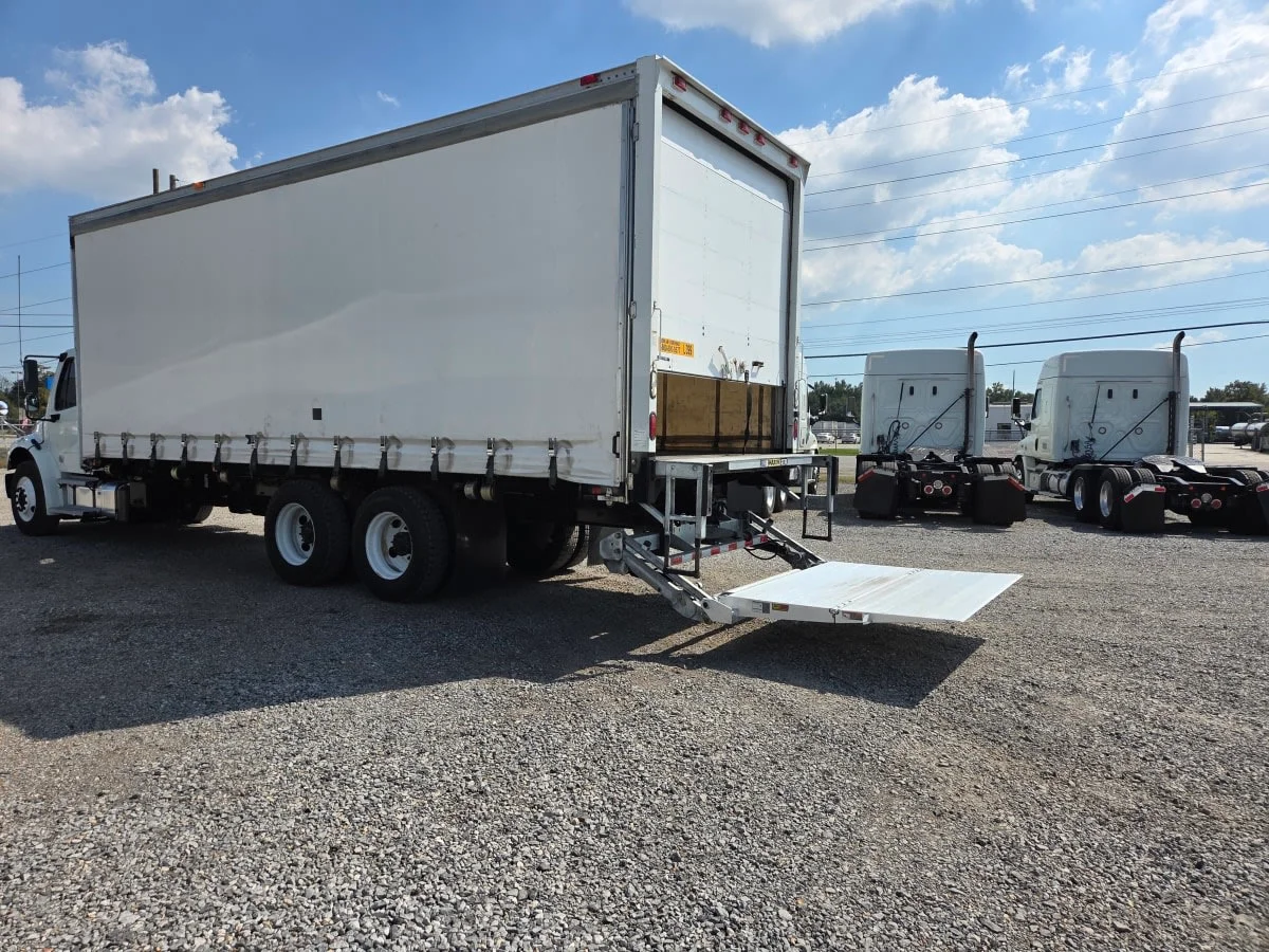 2020 Freightliner M2 106 in St. Rose, LA — photo 11