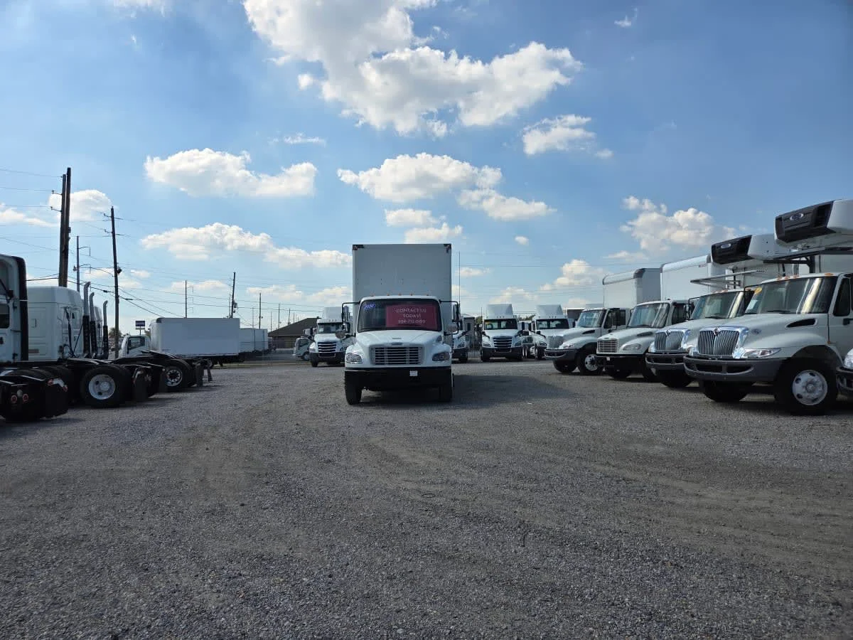 2020 Freightliner M2 106 in St. Rose, LA — photo 2
