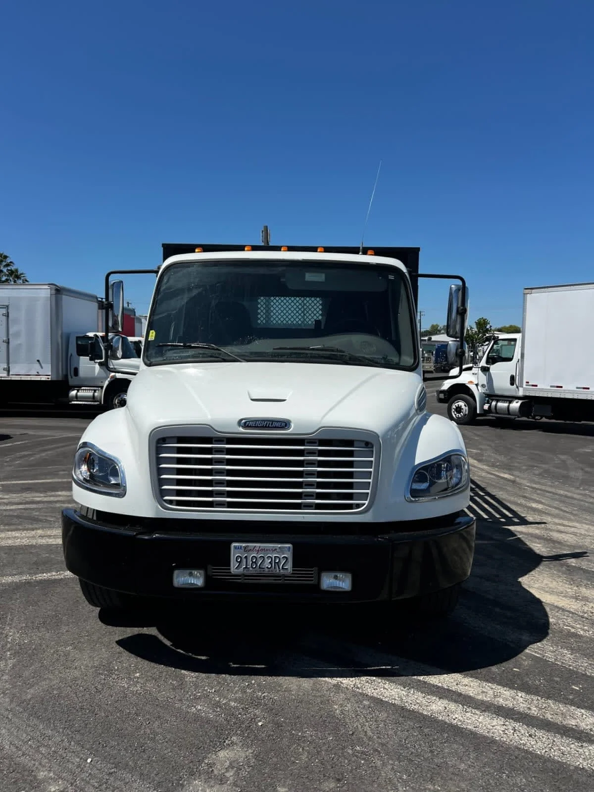 2020 Freightliner M2 106 in West Sacramento, CA — photo 2