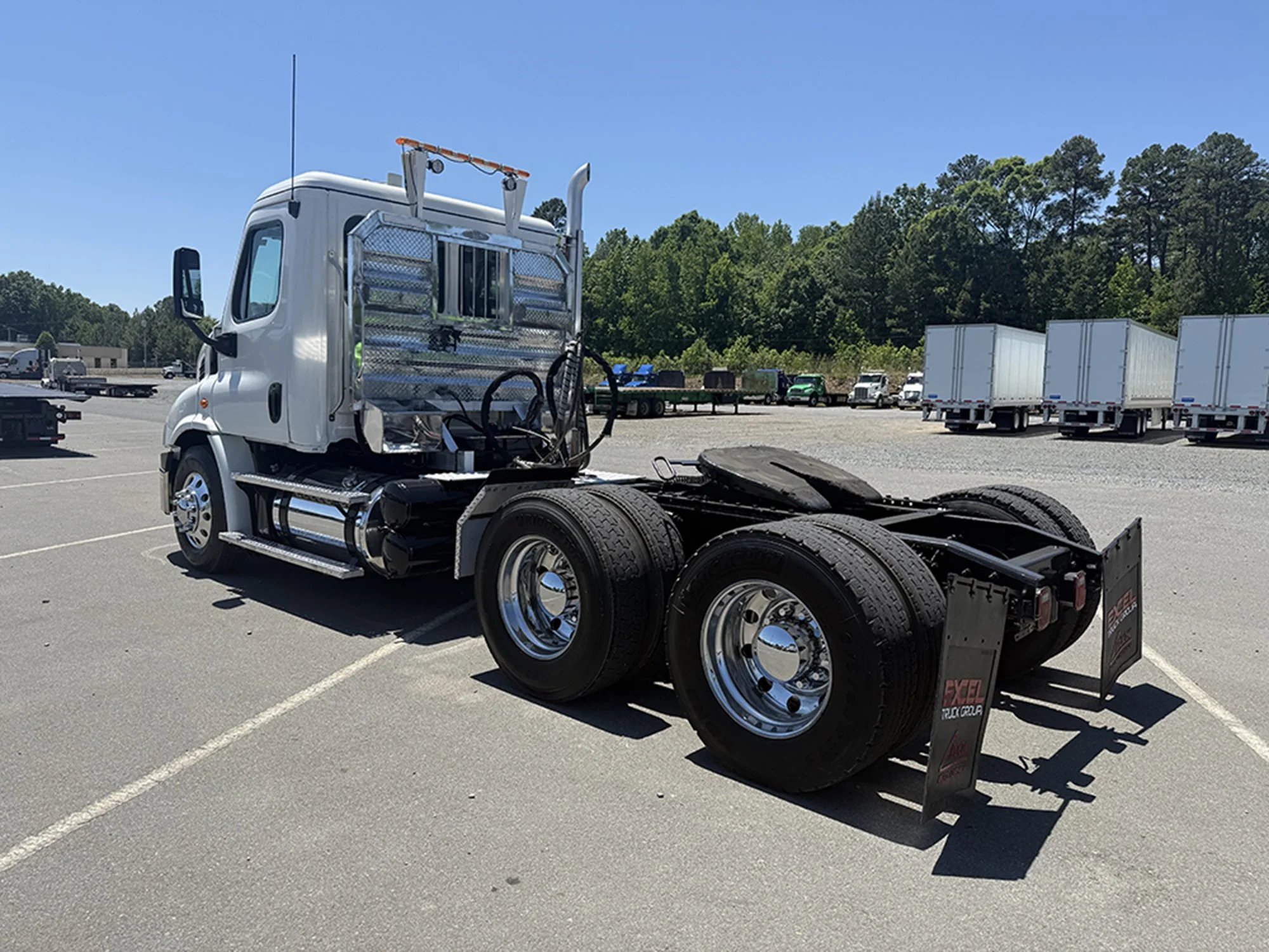 2017 Freightliner Cascadia — photo 6
