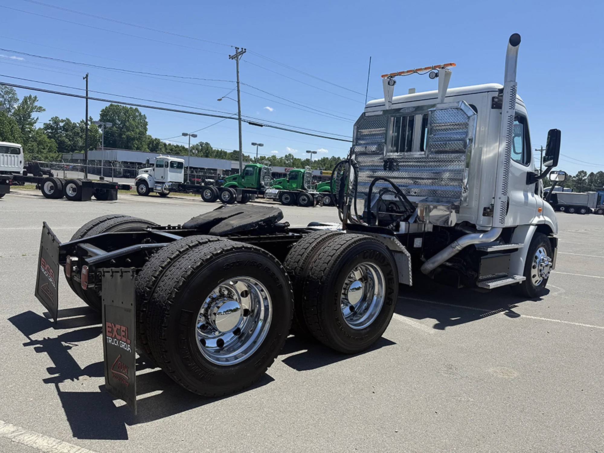 2017 Freightliner Cascadia — photo 4
