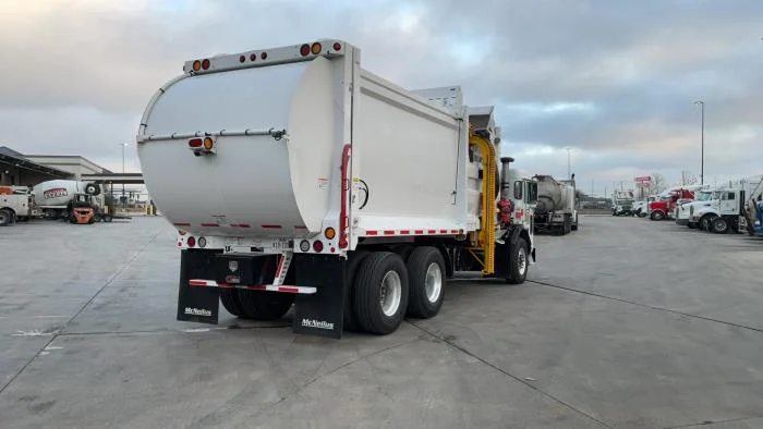 2025 Peterbilt 520 in Houston, TX — photo 6