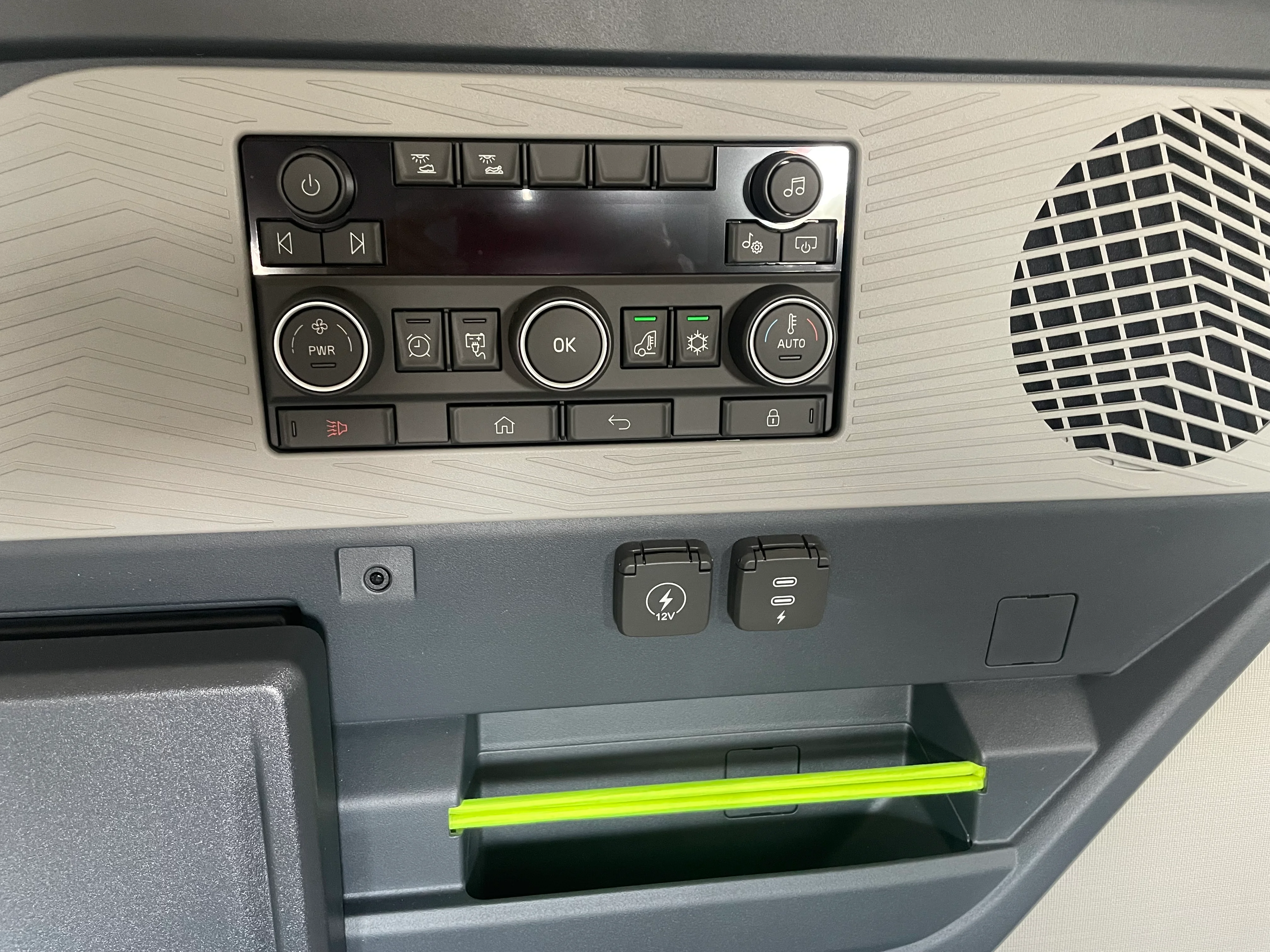 2026 Volvo VNL 660 in Amarillo, TX — photo 22