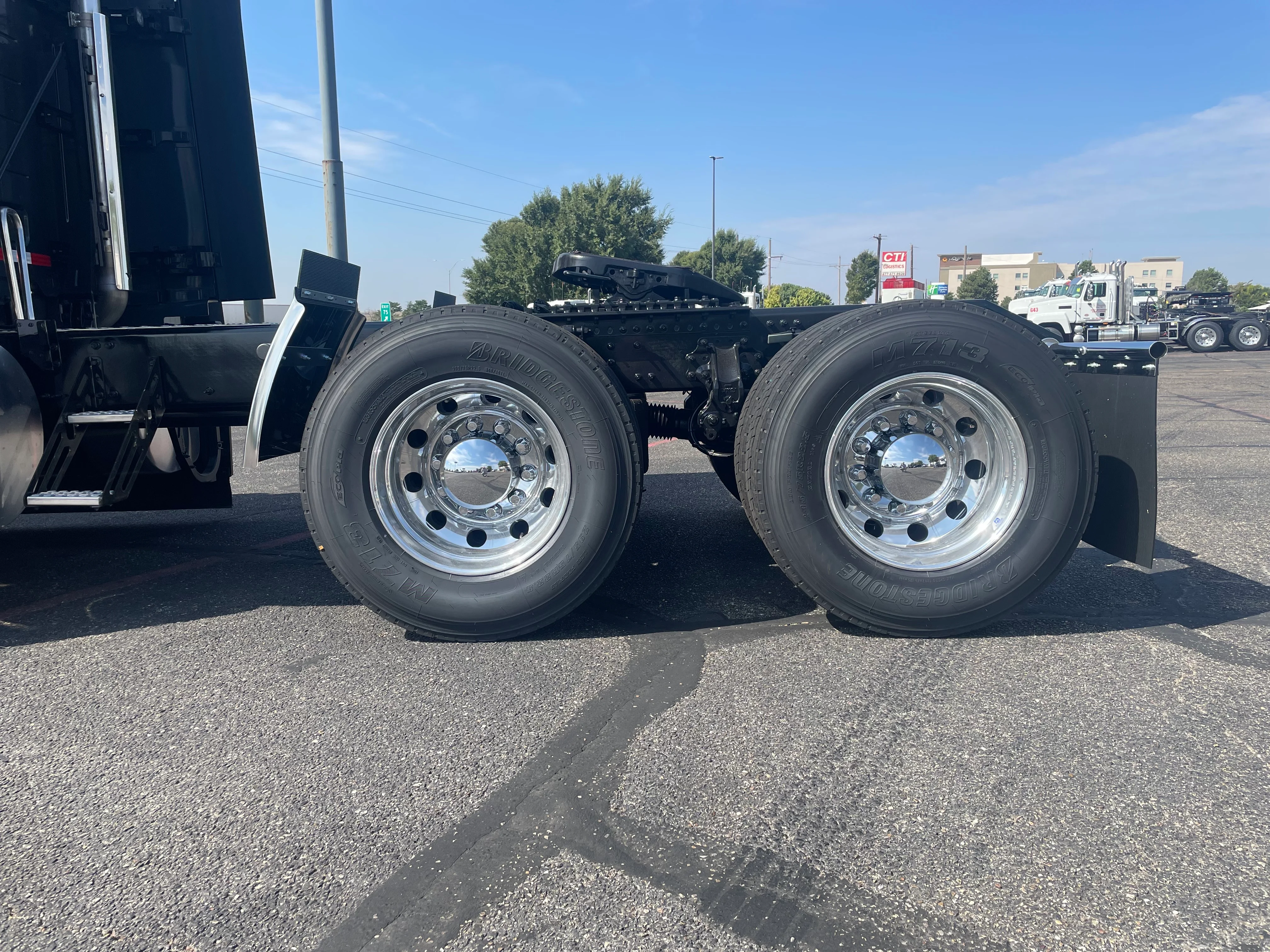 2026 Volvo VNL 660 in Amarillo, TX — photo 6