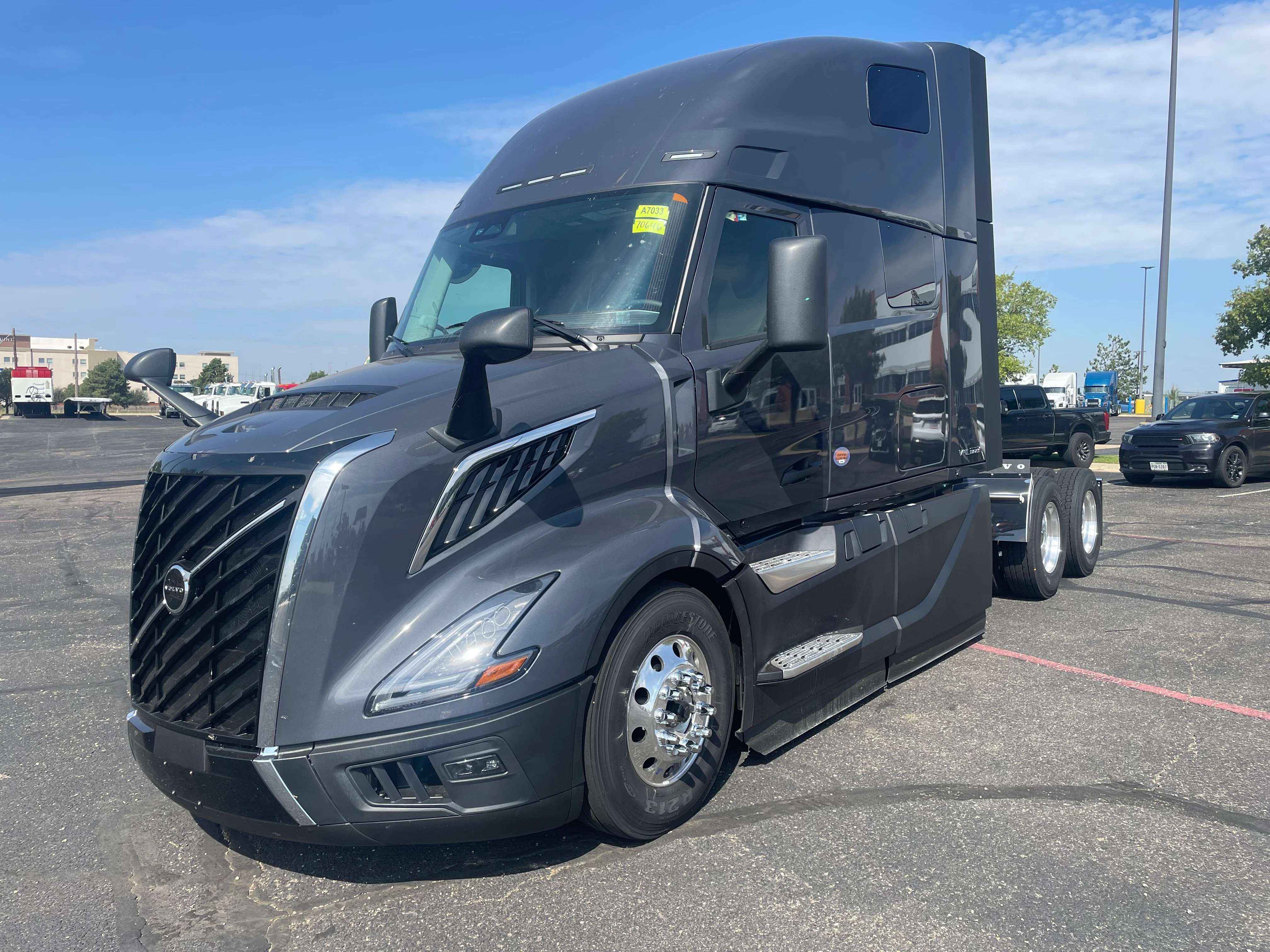 2026 Volvo VNL 660 in Amarillo, TX