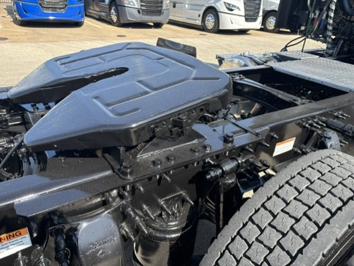 2023 Freightliner Cascadia — photo 14