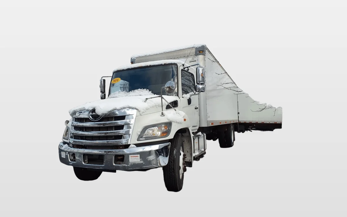 2016 Hino 338 - image 1