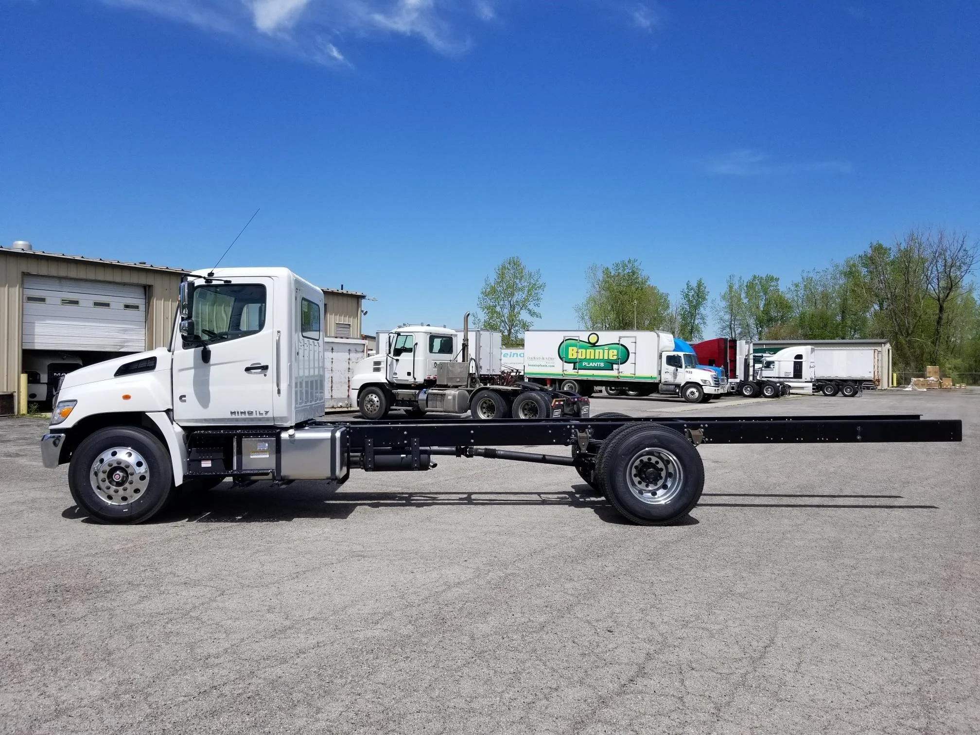 2025 Hino L7 in Findlay, OH — photo 3