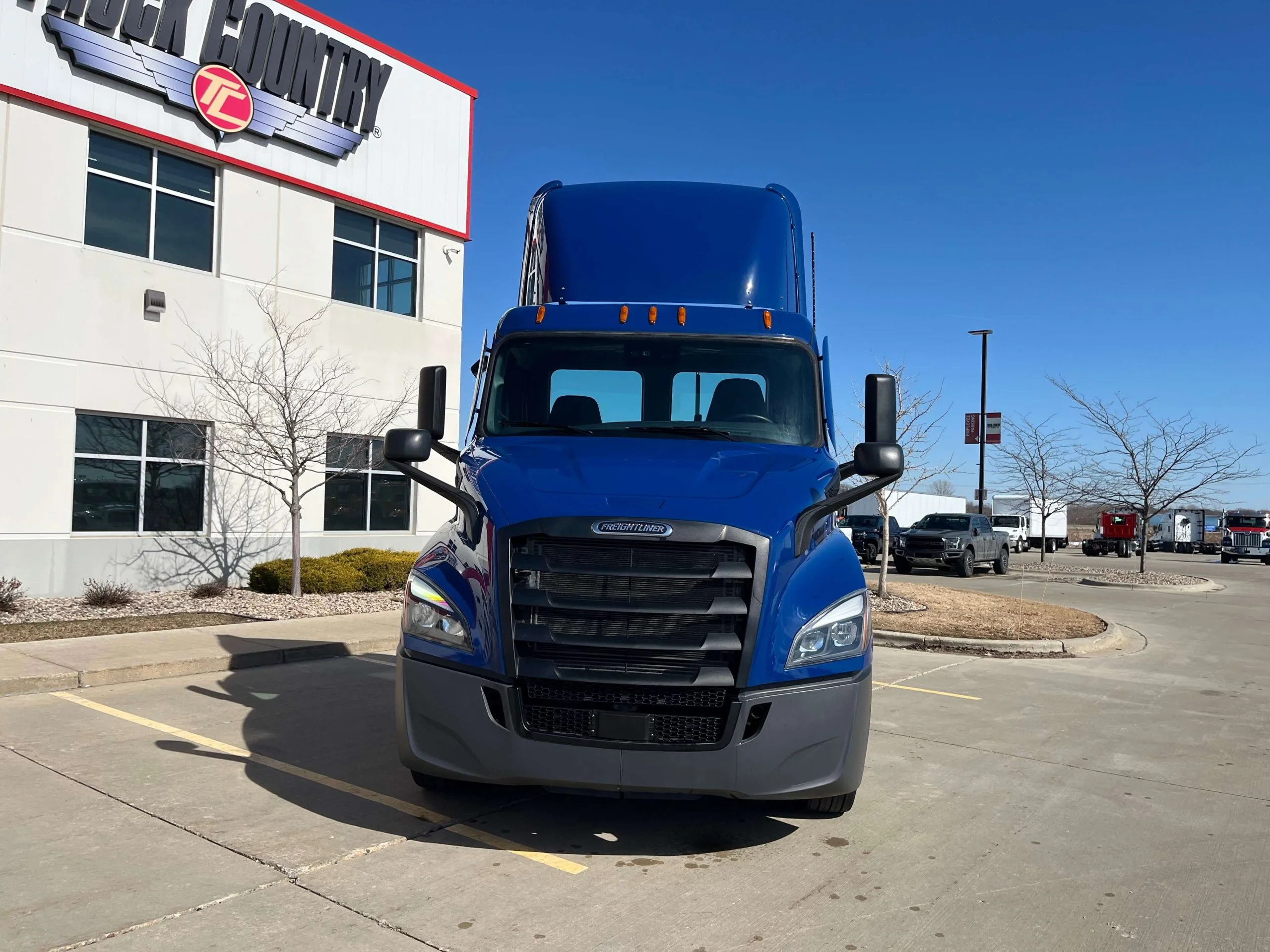 2025 Freightliner Cascadia in Madison, WI — photo 2