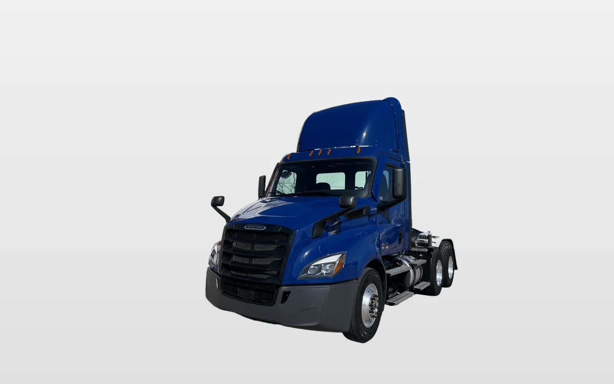2025 Freightliner - image 1