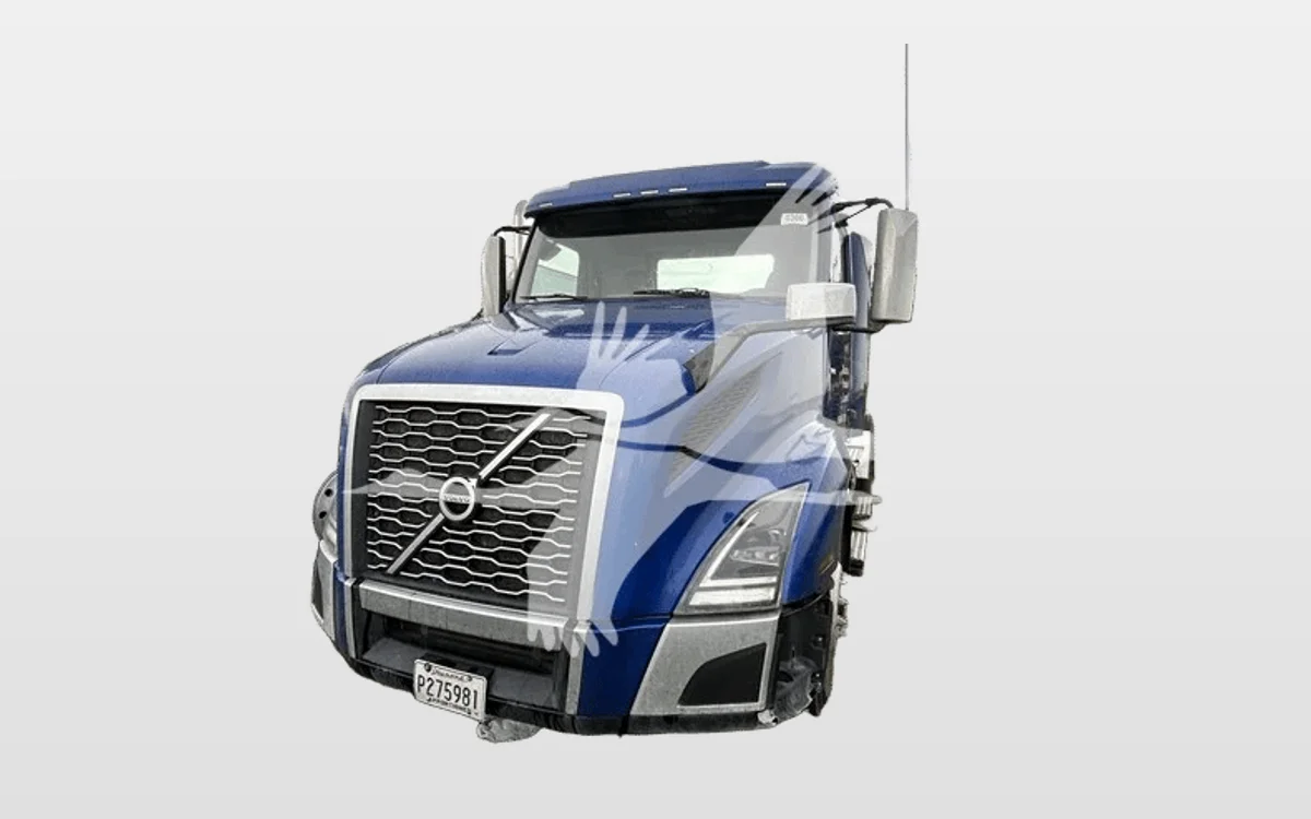 2020 Volvo - image 1