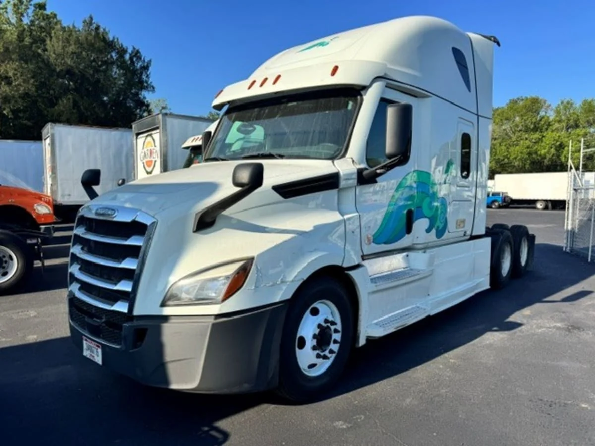 2022 Freightliner Cascadia in Jacksonville, FL