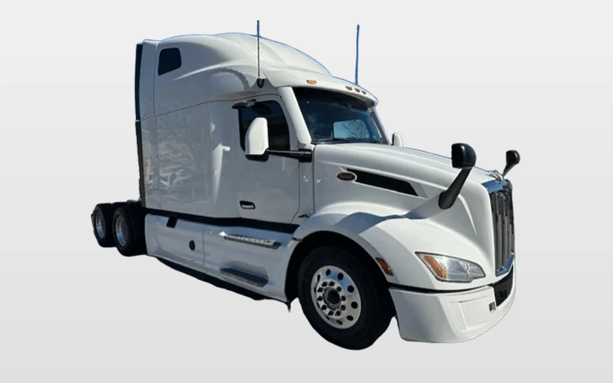 2023 Peterbilt 579 - image 1