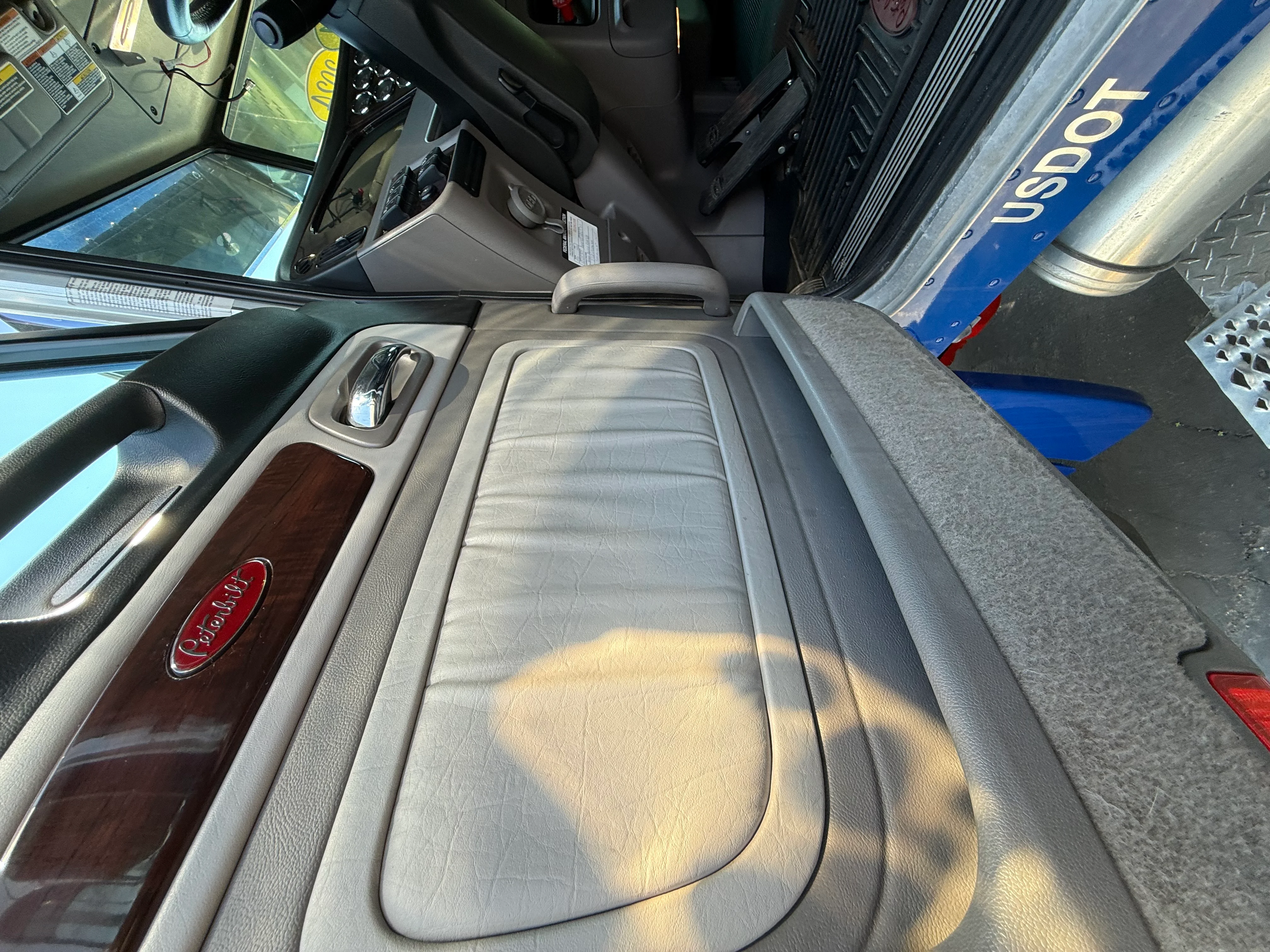 2024 Peterbilt 389 in Buffalo, NY — photo 20