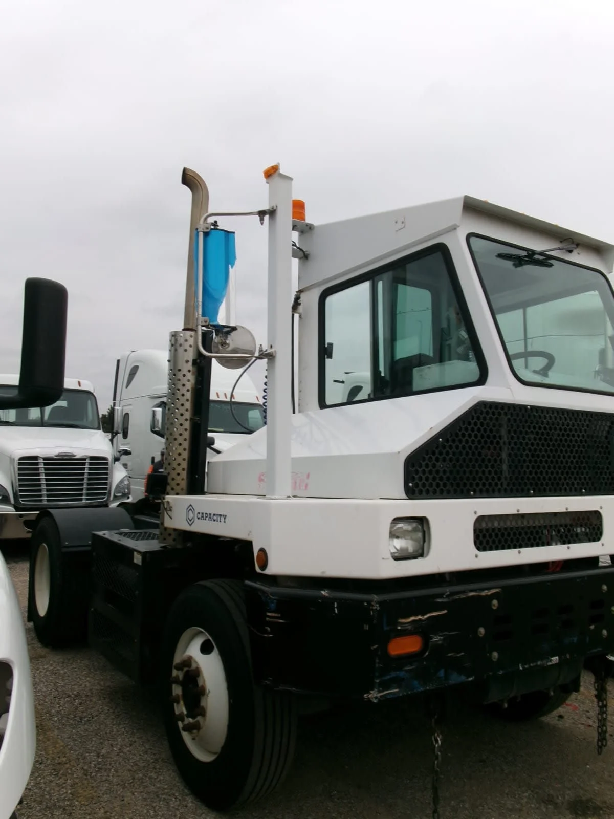 2015 Capacity TJ5000 in Dallas, TX — photo 3
