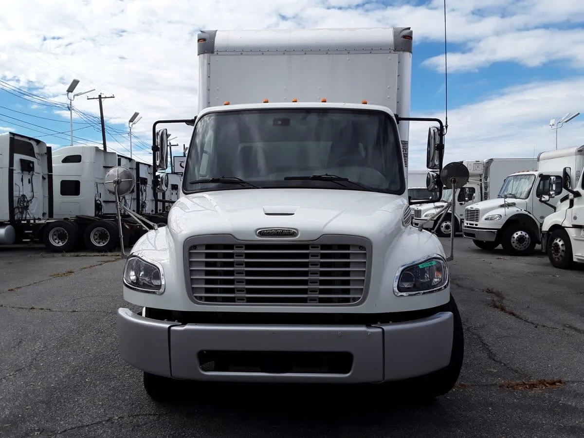 2019 Freightliner M2 106 in Allentown, PA — photo 2