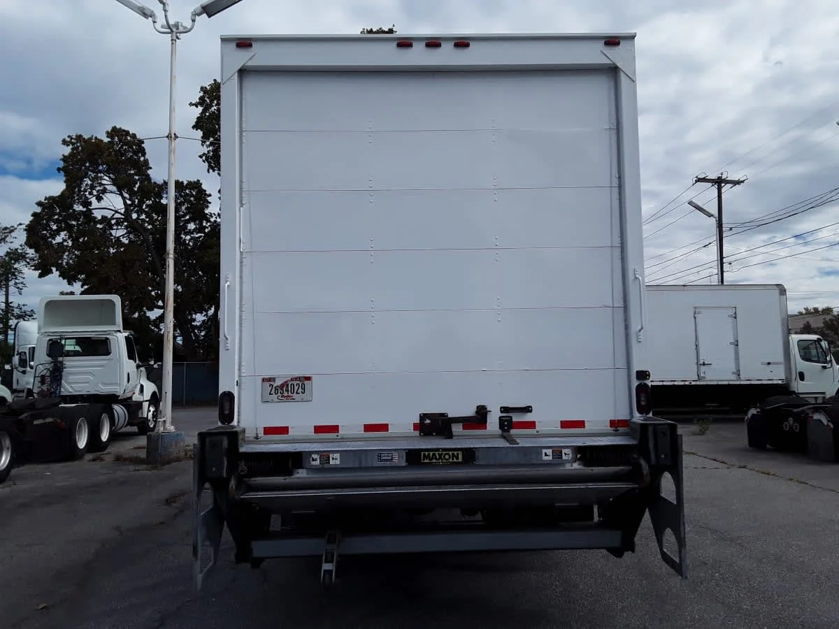 2019 Freightliner M2 106 in Allentown, PA — photo 5