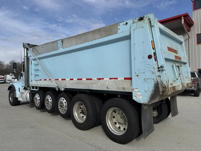 2021 Peterbilt 567 - image 4