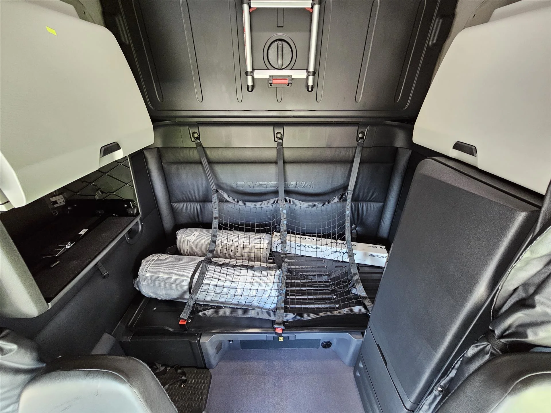2026 Freightliner Cascadia in Sioux City, IA — photo 8