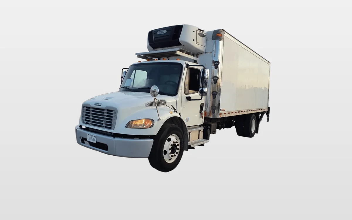 2018 Freightliner M2 106 - image 1