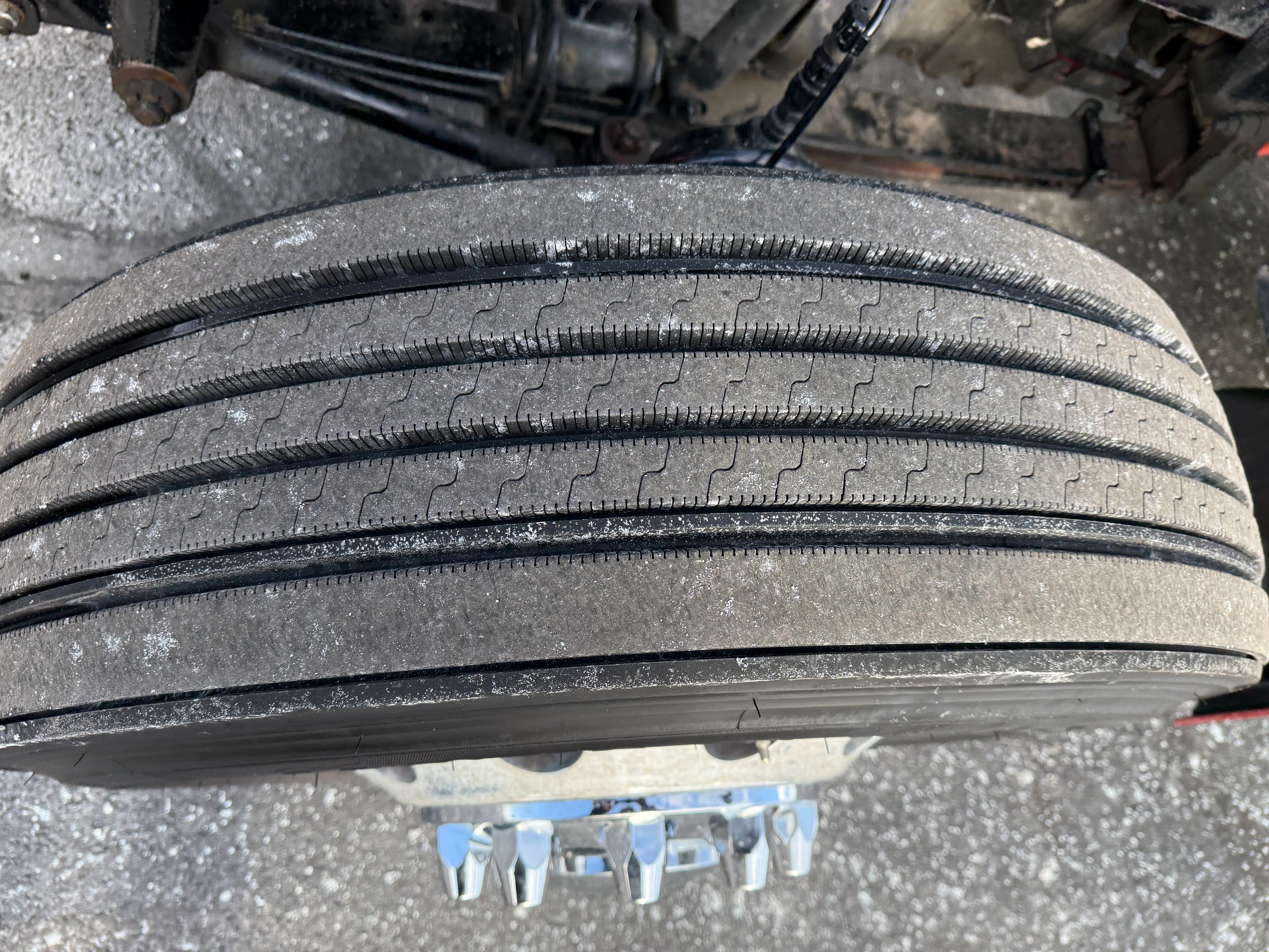 2023 Peterbilt 567 - image 9