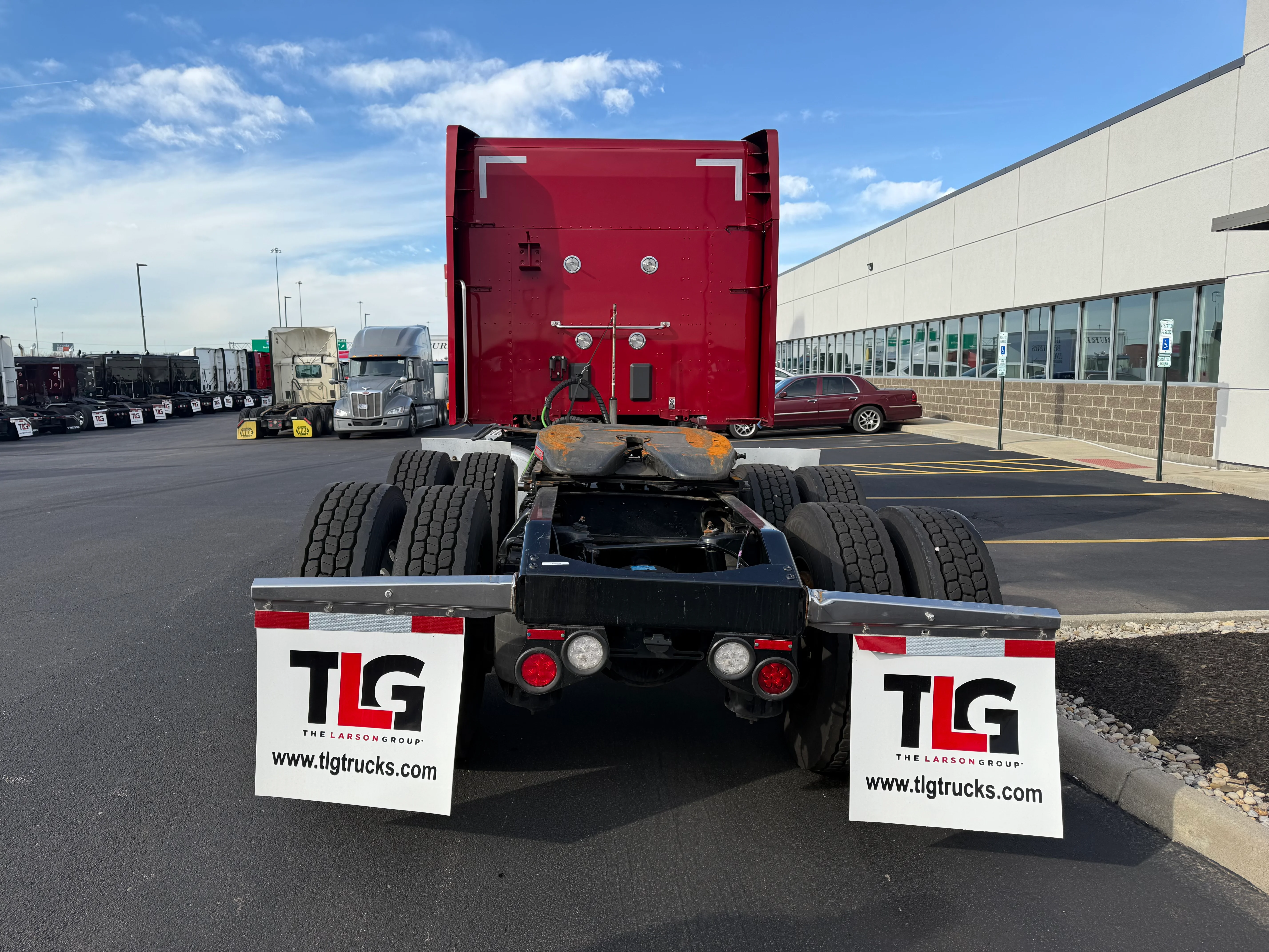 2023 Peterbilt 567 - image 4