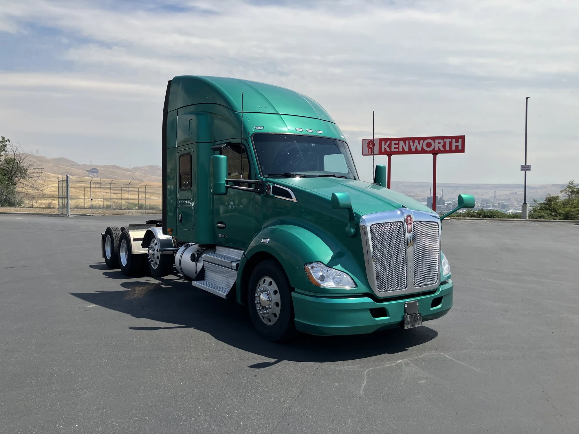 2022 Kenworth T680 in Spokane, WA — photo 4