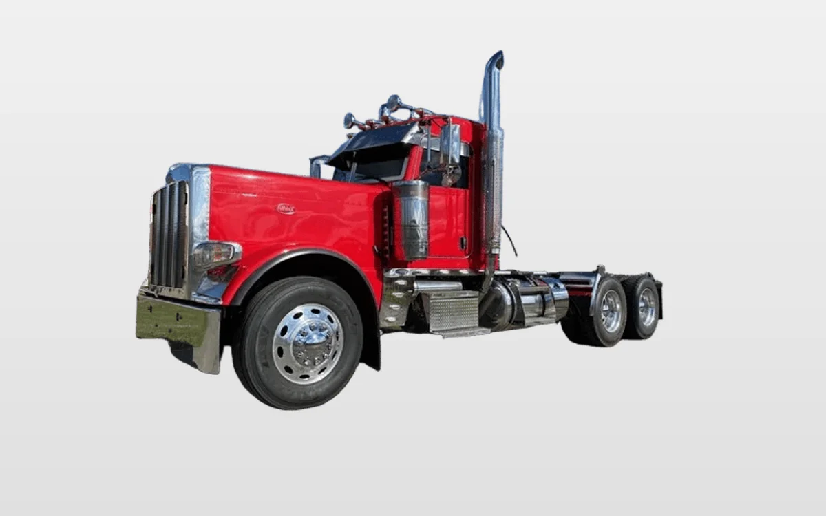 2023 Peterbilt 389 - image 1