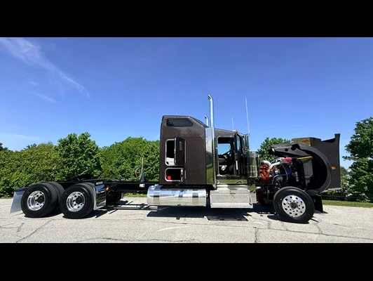 2027 Kenworth W900 in Springfield, MO — photo 8