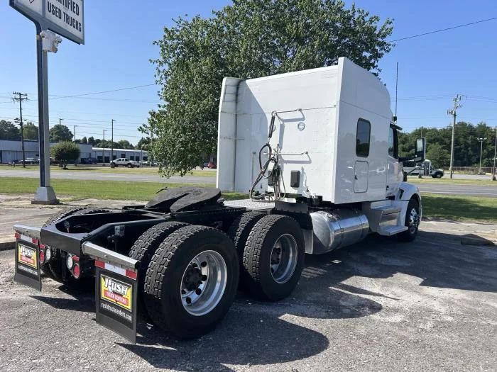 2022 Peterbilt 579 — photo 6