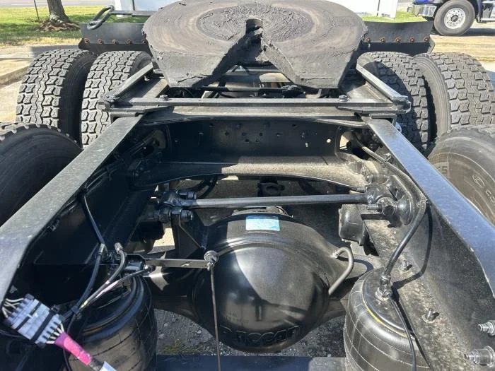 2022 Peterbilt 579 — photo 16