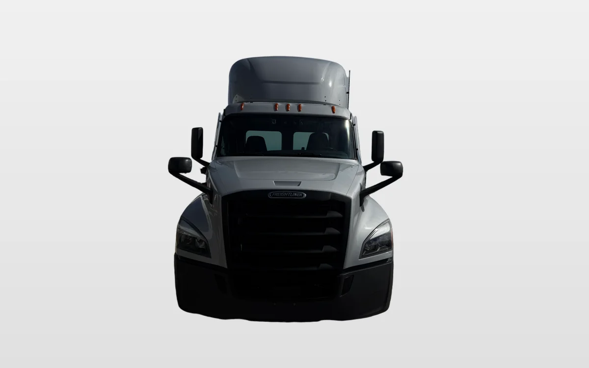 2024 FREIGHTLINER CASCADIA 126DC - image 1