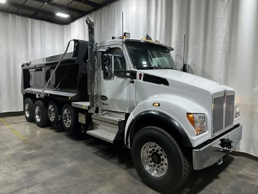 2027 Kenworth T880