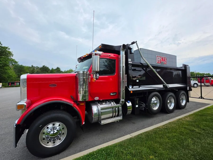 2027 Peterbilt 589 in Berlin, CT — photo 7