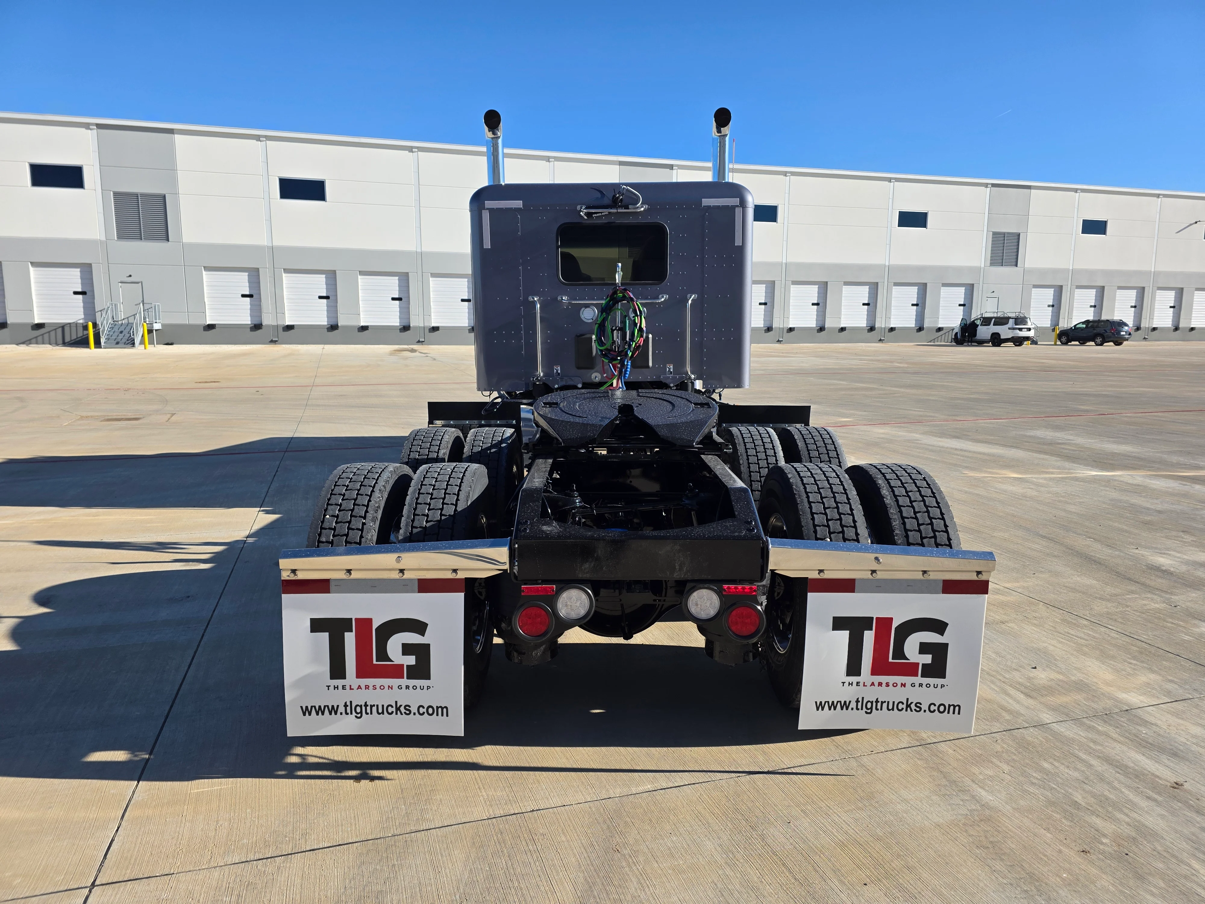 2027 Peterbilt 589 in Dayton, OH — photo 4